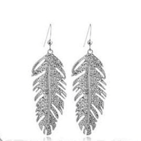 Divine Earrings With Diamonds And Feathers - Apalipapa