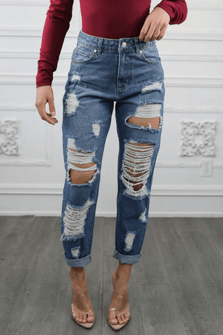 Destroyed and Ripped Maxed Out Boyfriend Jeans - Apalipapa