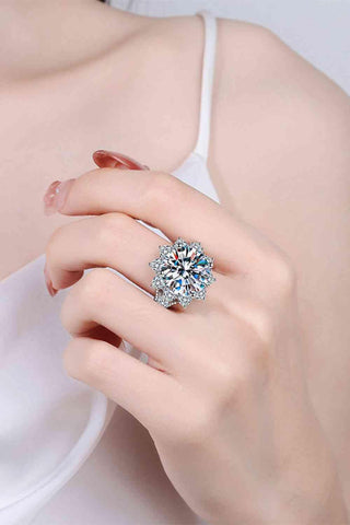 10 Carat Moissanite Flower-Shaped Ring - Apalipapa