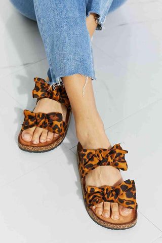 Forever Link Fiercely Feminine Leopard Bow Slide Sandals - Apalipapa